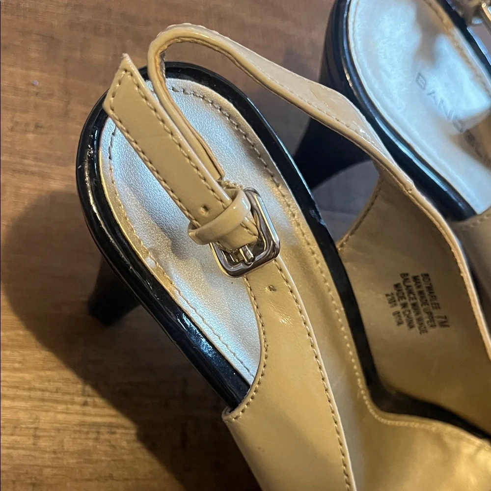 Bandolino Beige and Black Floral Heels - Picture 12 of 12